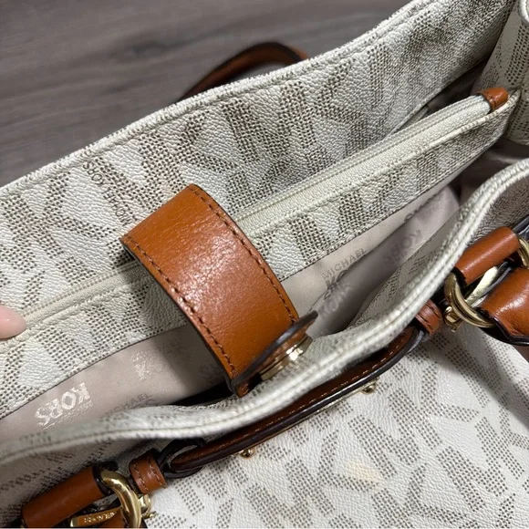 MICHAEL KORS Hamilton White Monogram Tote with Brown Leather Trim - Picture 9 of 13
